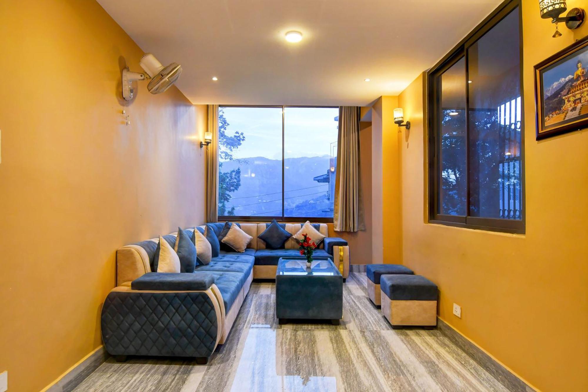 Super Townhouse Downtown Gangtok Ξενοδοχείο Εξωτερικό φωτογραφία